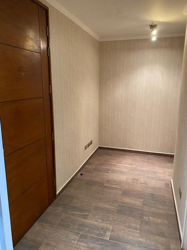 Departamento En Venta! Ubicado En Av. Irarrázaval 2042 Piso4