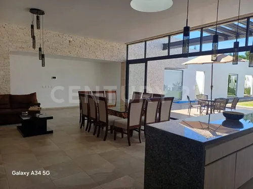 Venta De Casa Nueva, Con Alberca, Amplio Jardín Y 4 Recámaras, Atlixco, Puebla