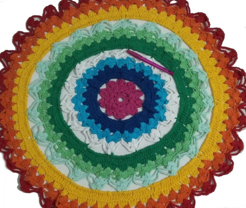 Carpeta - Tapete  Crochet Hilo De Colores Redonda Diám. 75cm