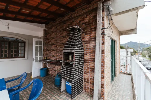 Sobrado Em Ubatuba, Prox A Praia Grande (12)991127687