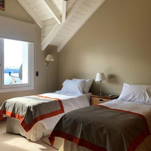 Imagen 8 de 11 de Esplendida Casa Con Pileta Y Vistas Al Lago Nahuel Huapi