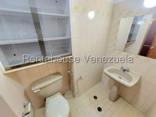 Apartamento En Alquiler Montalban Iii 25-16923