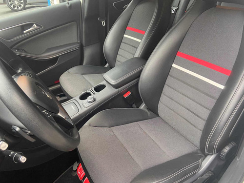 Imagem 7 de 10 de Mercedes-benz Classe A 2014 1.6 Style Turbo 5p