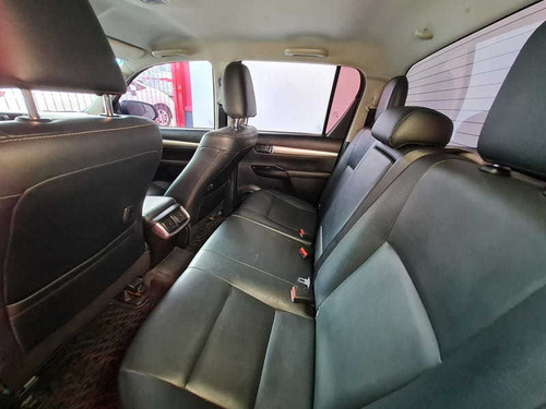 Imagem 13 de 15 de Toyota Hilux 4x4 2.8 Automatico -