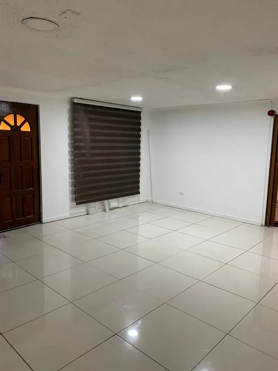 Imagen 1 de 15 de Amplia Casa Familiar En Barrio Consolidado De Maipú