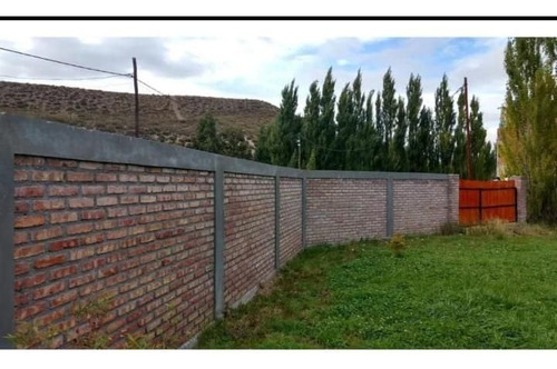 Venta Casa 3 Ambientes Parquizada En Los Antiguos