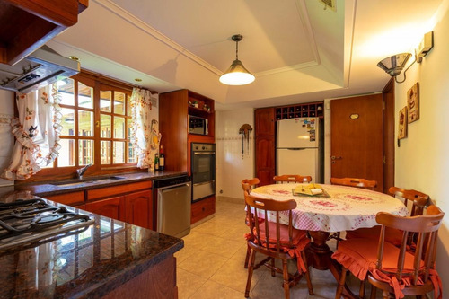 Imagen 9 de 30 de Casa En Venta - 7 Ambientes - Pinamar Iglesia