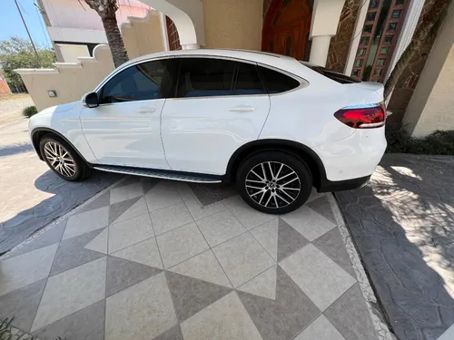 Mercedes-Benz Clase GLC 2.0 litros con 250 HP Y 370 NM