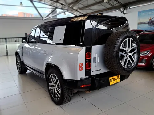 Land Rover Defender 110 X-dynamic S 300ps