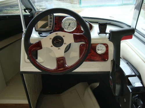 Imagen 4 de 14 de Lancha Bermuda Sport 160