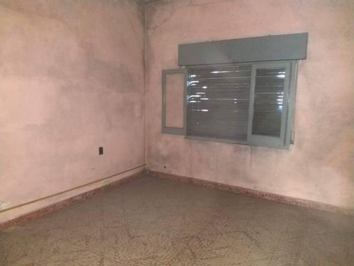Imagen 3 de 30 de Excelente Propiedad Con 3 Departamentos, 2 Cocheras Y Un Local