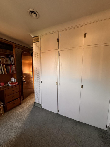 Importante Casa A Reciclar En Excelente Lote De 820 M²