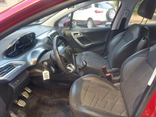 Imagen 12 de 25 de Peugeot 208 2014 1.6 Feline Pack Cuir