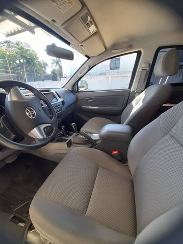 Imagen 6 de 10 de Toyota Hilux Kavak