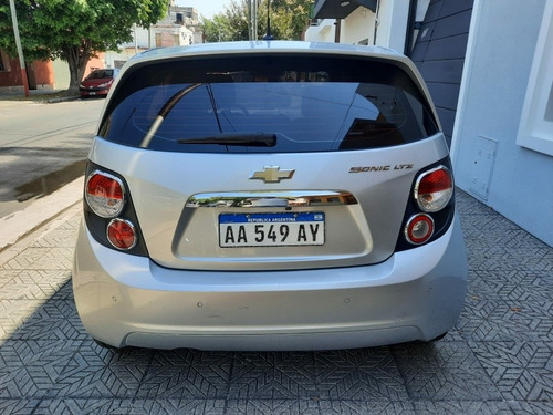 Imagen 15 de 18 de Chevrolet Sonic 2016 1.6 Ltz 5 P