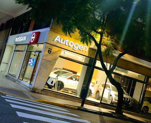 Imagen 25 de 25 de Nissan Versa Exclusive (c)