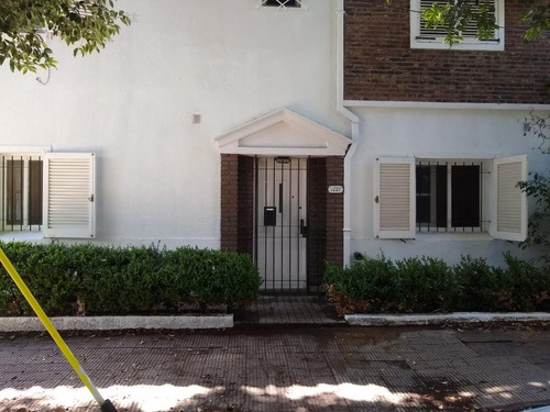 Imagen 9 de 11 de Vicente López - 2 Dormitorios - 1 Baño - Ph En Venta