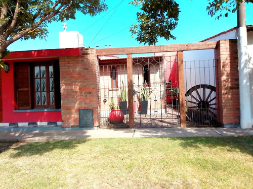 Casa En Venta - Gral Deheza - Cordoba