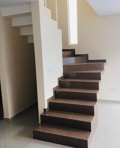 Renta Divina Y Cómoda Casa En Aguascalientes