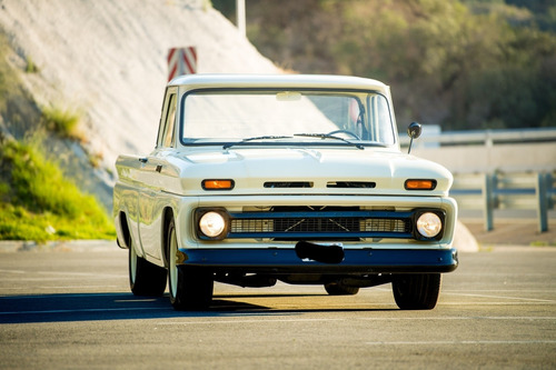 Imagen 2 de 25 de Chevrolet C-10