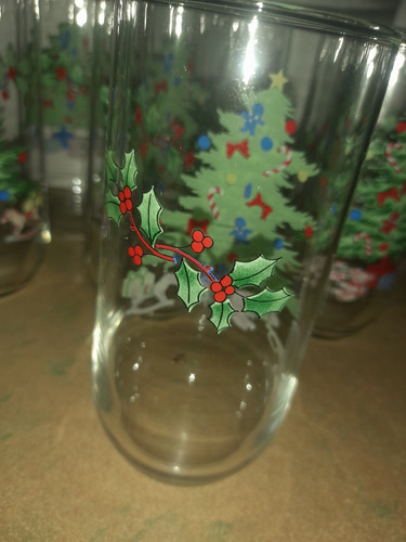 Juego De 8 Vasos Decorados De Navidad