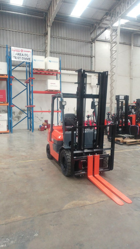 Autoelevador Toyota Diesel Fdzn25 2,5tn 0 Hs