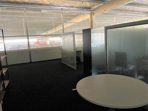 Imagen 7 de 21 de Oficinas - Troncos Del Talar