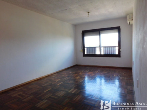 Imagen 4 de 12 de Apartamento De 3 Dormitorios En El Corazón De Sayago