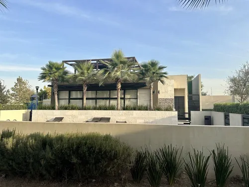 Casa En Venta En Salvaterra Privada En Escobedo Frente Cavazitos