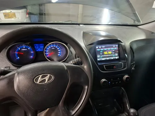Hyundai TUCSON IX-35 2.0l Crdi 4x2