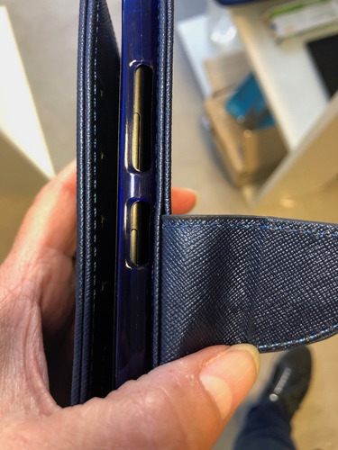 Imagen 4 de 9 de Funda Blu Vivo 8 Flip Cover Tipo Librito