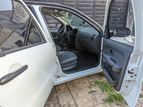 Imagen 7 de 16 de Fiat Palio 2015 1.4 Fire Pack Seg. Top