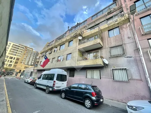 Oportunidad ! Departamento En Venta De 2 Dorm. En Santiago