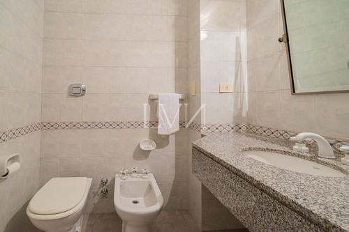 Venta Departamento 4 Ambientes Con Dependencia Con Dos Cocheras Dobles Y Baulera En Palermo