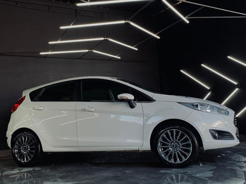 Ford Fiesta 1.0 ECOBOOST SEL HATCH 12V GASOLINA 4P POWERSHIFT