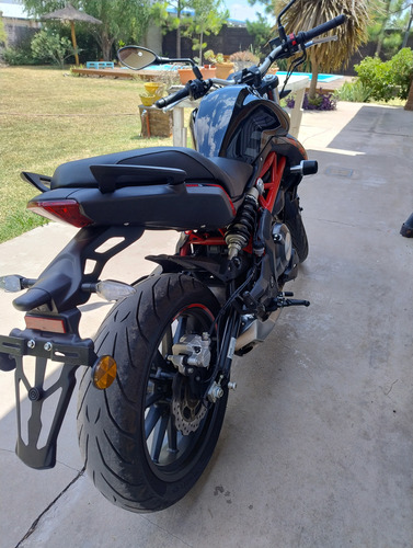 Vendo Mi Benelli 302s, 2022 Bicilíndrica! Excelente Estado.