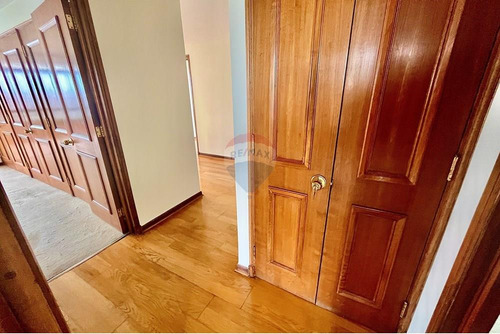 Depto En Venta Plaza Las Lilas, 3d Y 3b