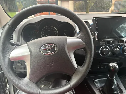 Toyota Fortuner 2.7MT 4X2