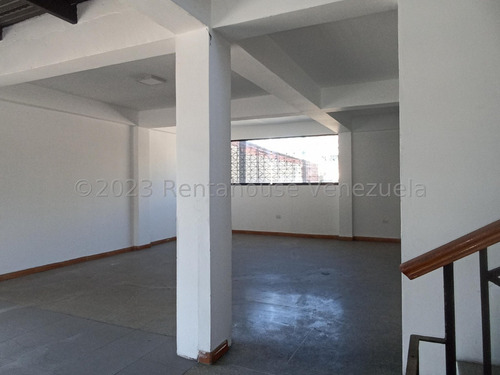Espacioso Edificio En Alquiler En San Martin #24-6186 Hh