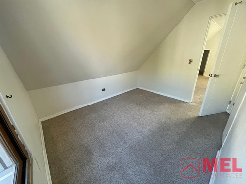 Casa En Venta De 4 Dorm. En Colina