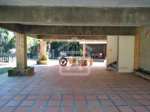 Imagem 12 de 30 de Lindo Sítio Com Lindo Casarão E Piscina - 49 - 68317402