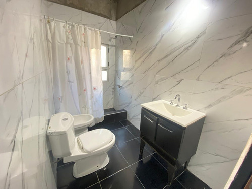 Casa En Venta A Terminar Lote 8,66 X 30 - Pileta