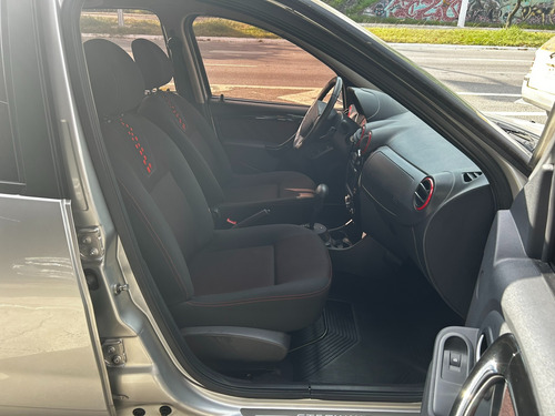 Renault Sandero Stepway 1.6 16v Hi-flex Aut. 5p