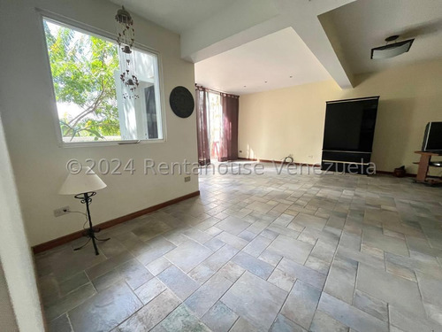 Tonwhouse En Alquiler - Mls #25-2541