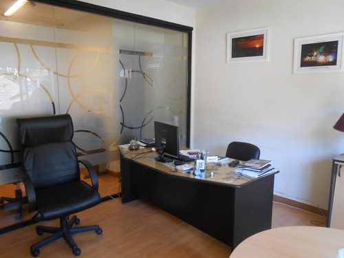 Imagen 6 de 11 de Oficina Muy Luminosa - Ideal Estudio Profesional