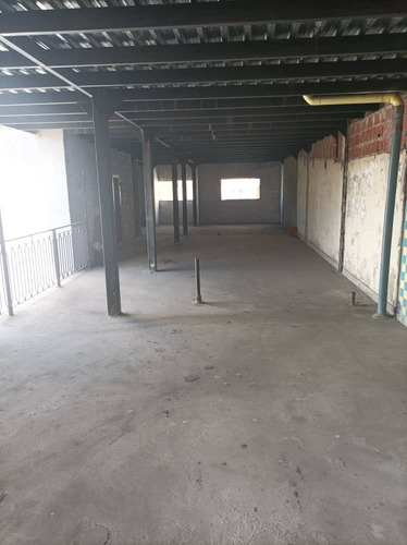 Imagen 15 de 20 de Se Vende Céntrico Edificio En La Avenida Independencia Los Teques