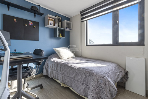Departamento En Venta De 2 Dorm. En Providencia