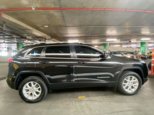Imagen 11 de 25 de Jeep Cherokee Limited 3.2 2016