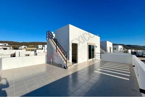 Residencia De Lujo En Renta Ubicada Punta Piedra Ensenada
