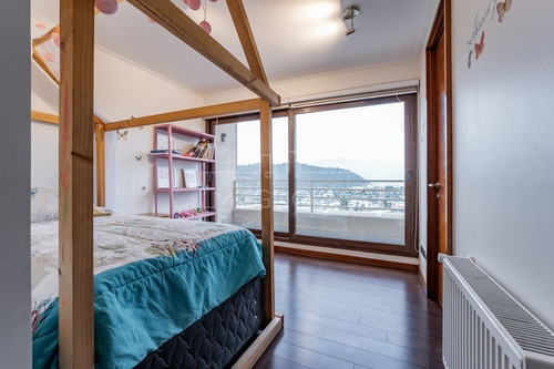 Casa En Venta De 4 Dorm. En Lo Barnechea